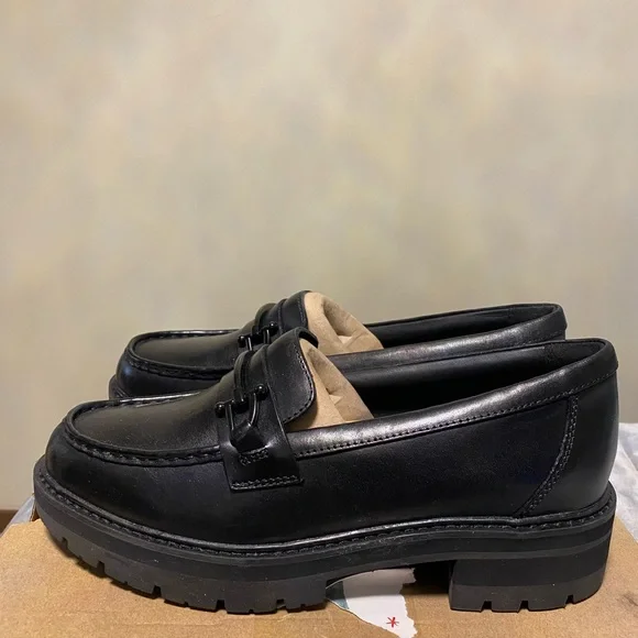 Clarks Orianna Bit Leather Loafers - Picture 4 of 8